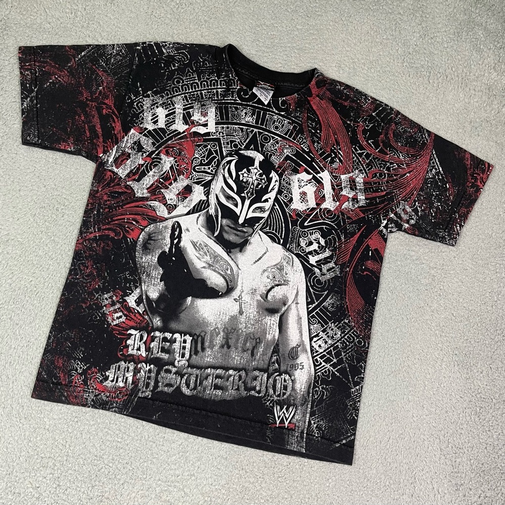 Vintage WWE Rey Mysterio shirt